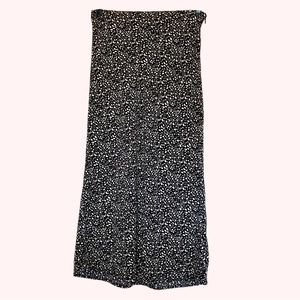 Forever 21 spotted pattern midi skirt black & white boho 100% polyester Medium